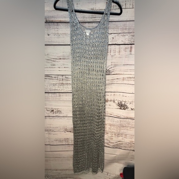 VENUS Metallic Silver Crochet Dress NWOT Medium - Picture 5 of 15